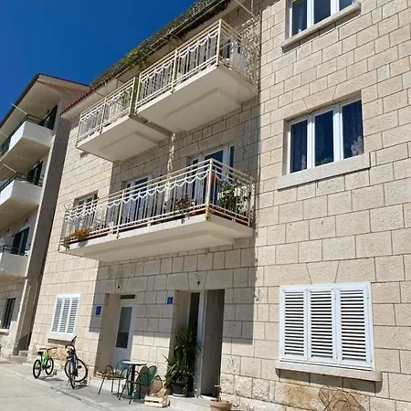 Leo Apartman Podgora
